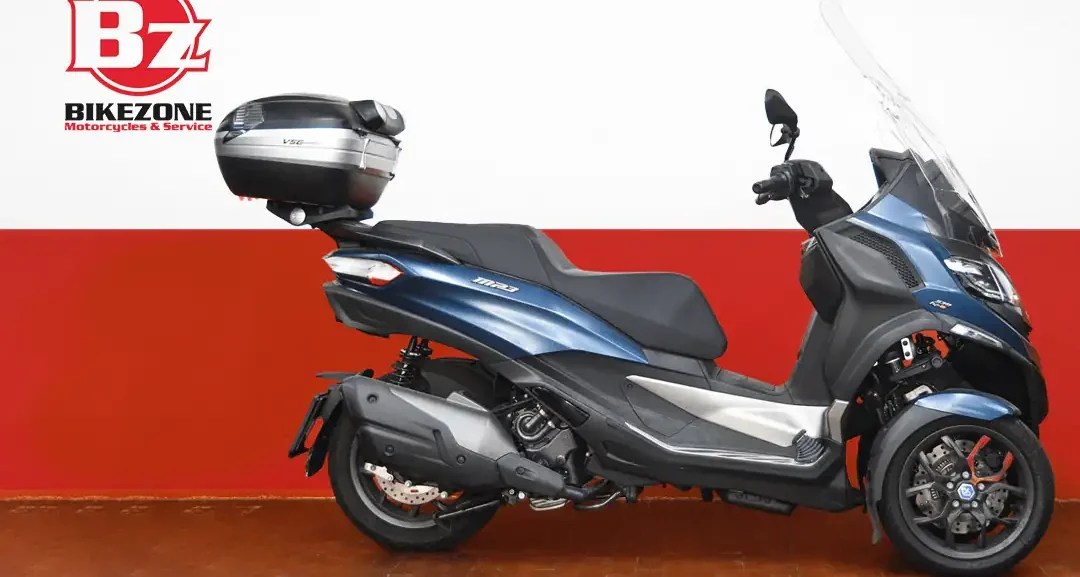 Vista laterale Piaggio MP3 530 530cc usato BikeZone
