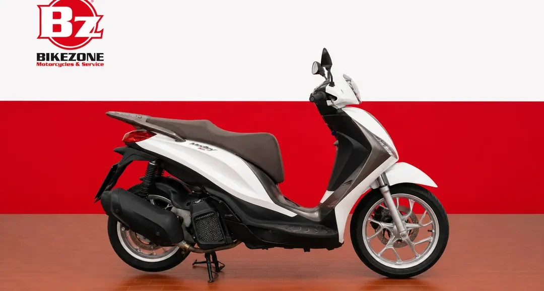 Piaggio Medley 125 bianco usato a Milano 3