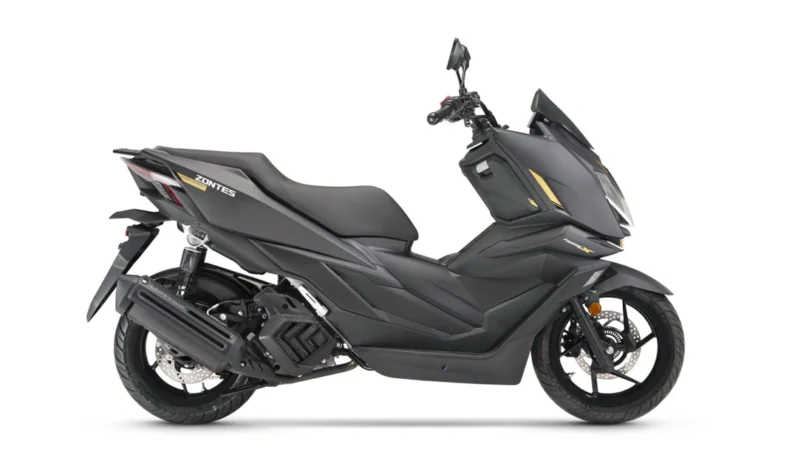 zontes 125X nero lato